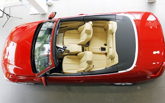 Về Việt Nam, BMW 428i Convertible có giá 2,9 tỉ đồng